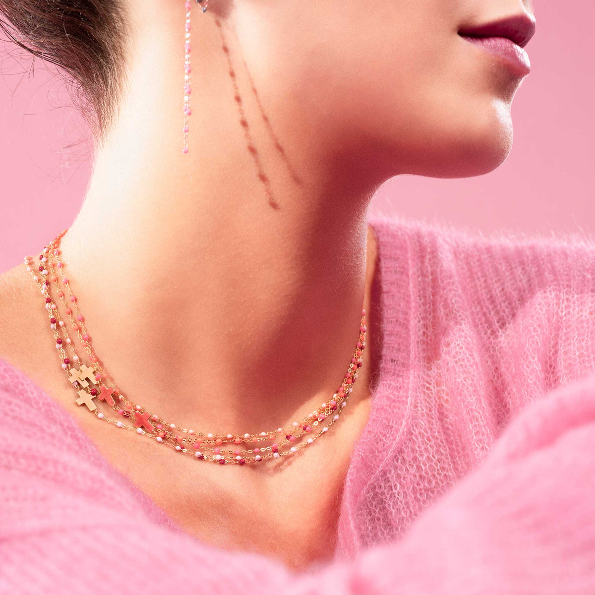 Side Cross Charm Classic Gigi Pink necklace, Yellow Gold, 42 cm