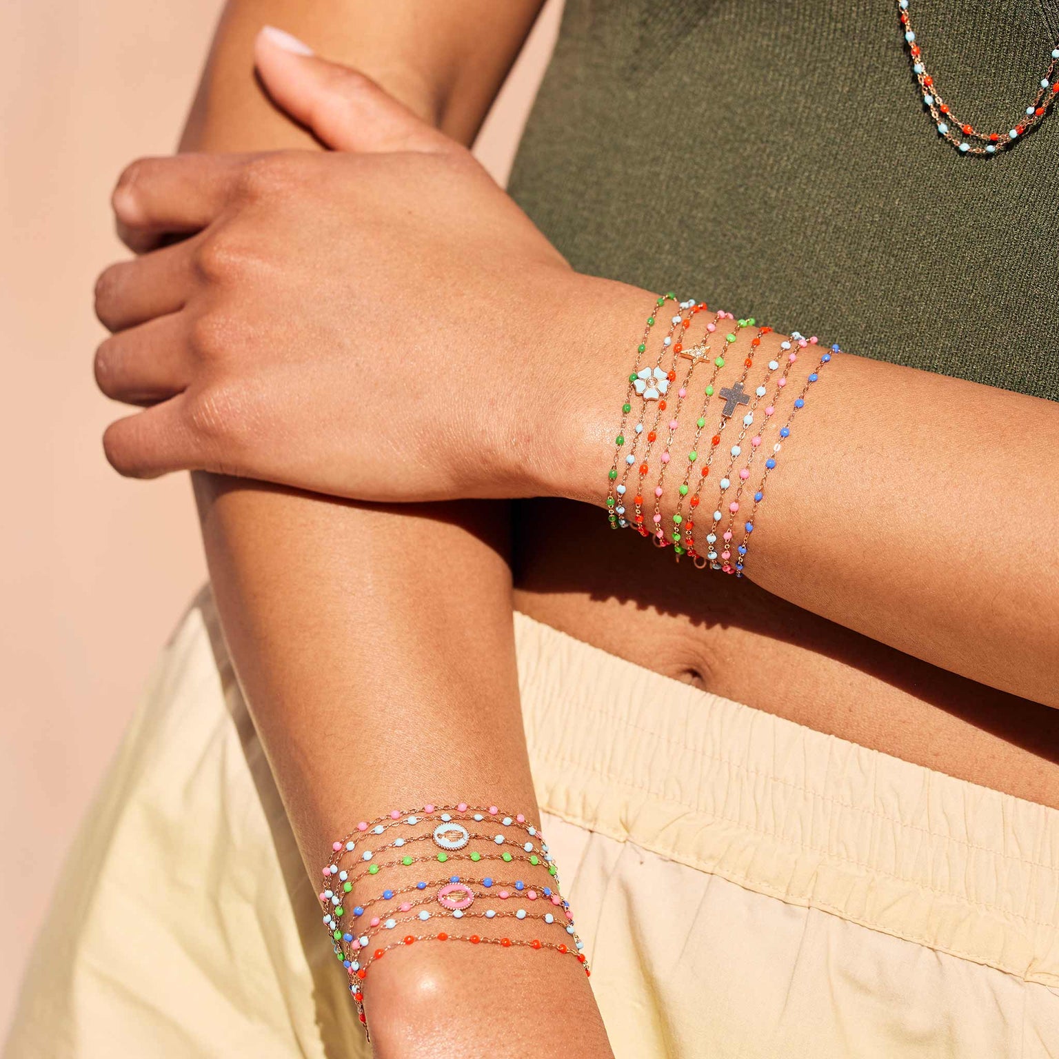 Gigi Clozeau - Bracelet corail Croix, or rose