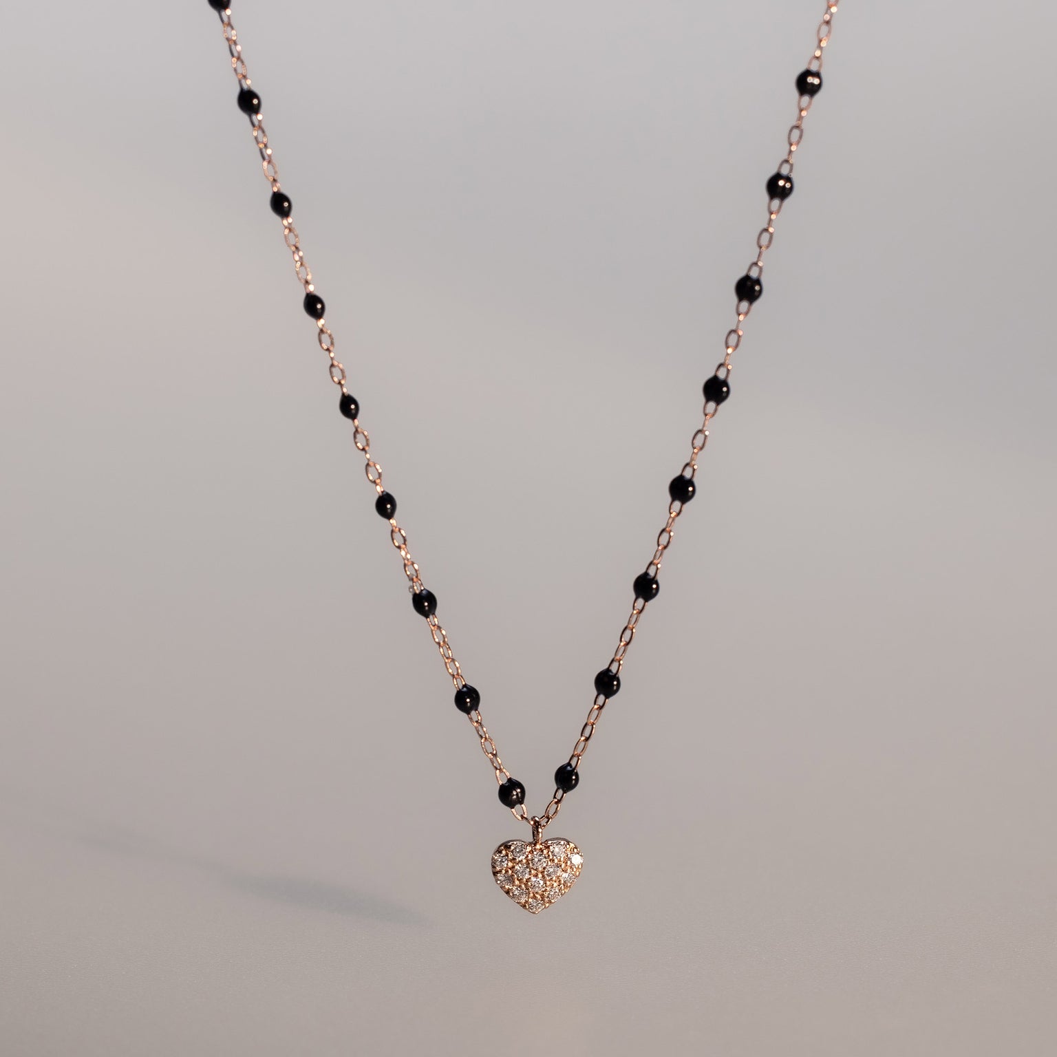 Gigi Clozeau - Collier noir In Love, diamants, or jaune, 42 cm