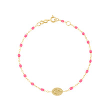Gigi Clozeau - Bracelet rose fluo Madone, or jaune, 17 cm 