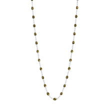 Gigi Clozeau - Collier kaki Classique Gigi, or blanc, 42 cm
