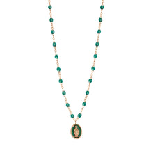 Gigi Clozeau - Collier Madone résine émeraude or rose, 42 cm